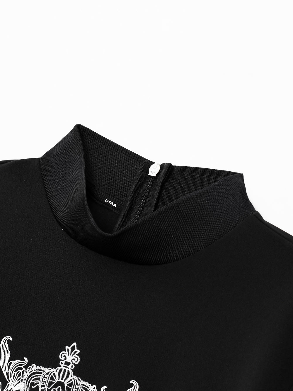 ユタ チャプレット グラフィック タートルネック T シャツ：女性用