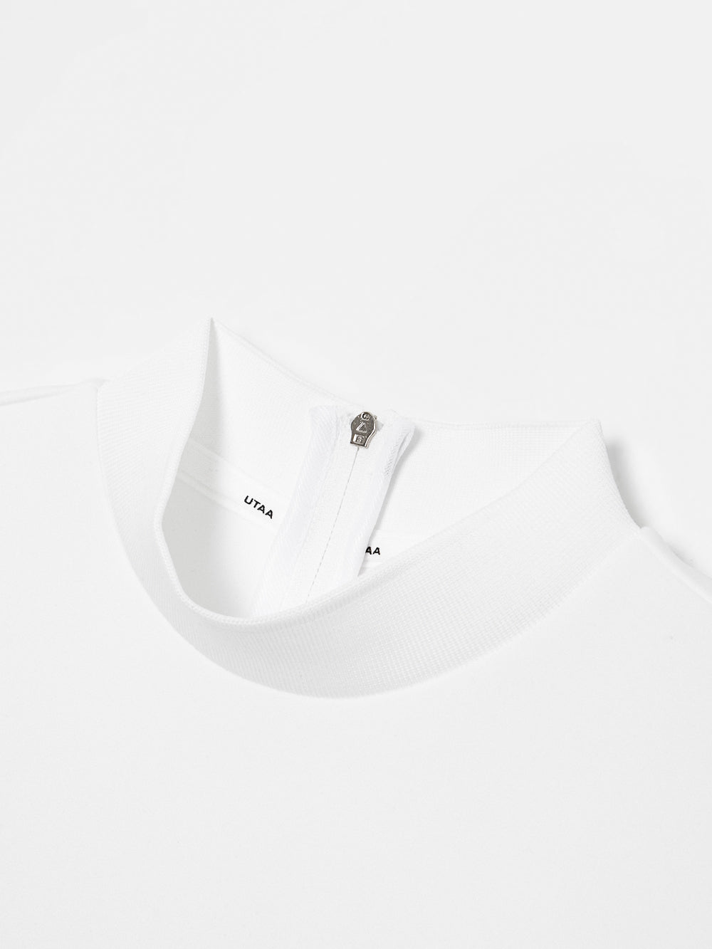 UTAA ロゴEmbossingNeopreneタートルネックティー ホワイト : Women's