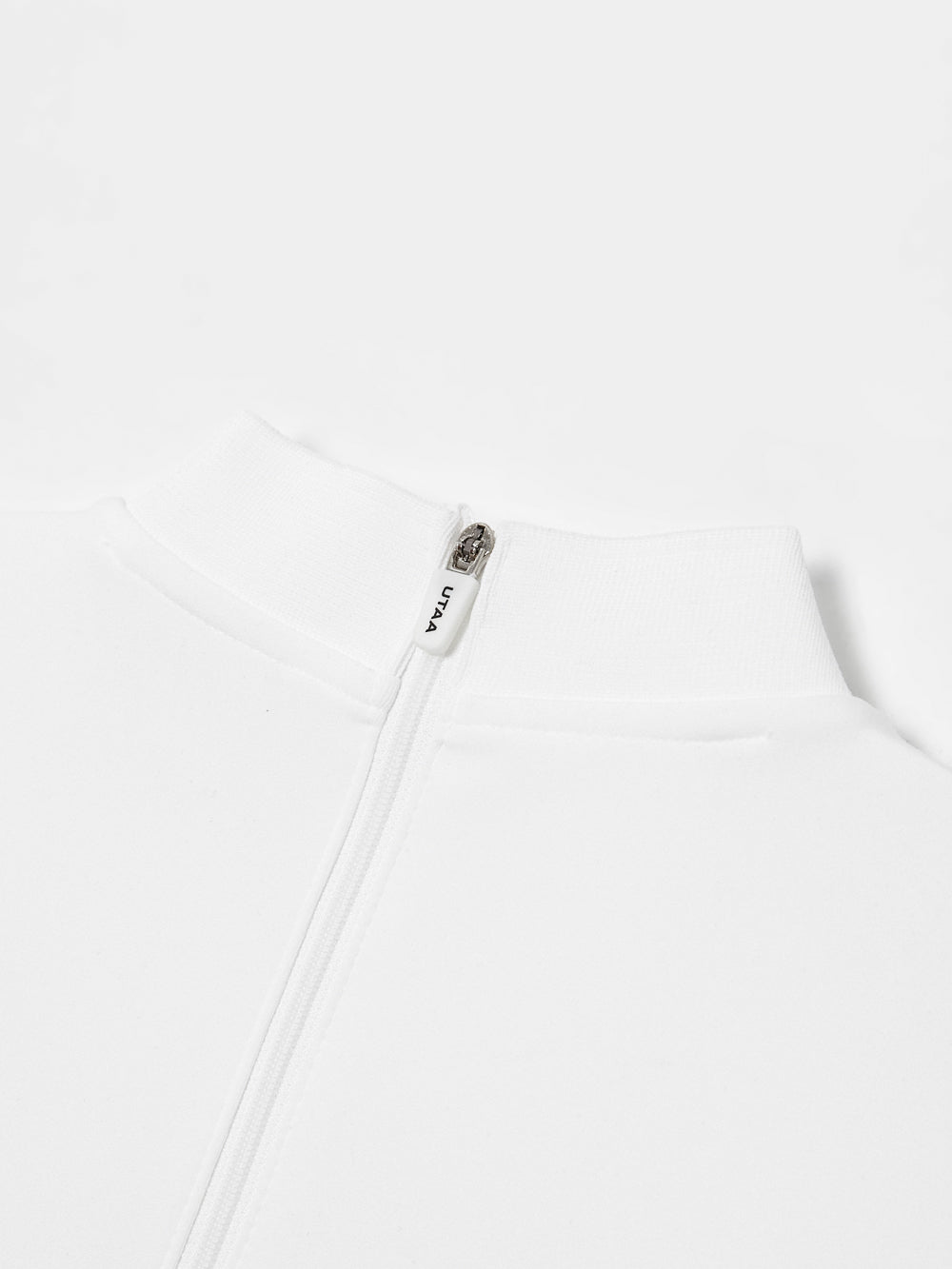 UTAA ロゴEmbossingNeopreneタートルネックティー ホワイト : Women's