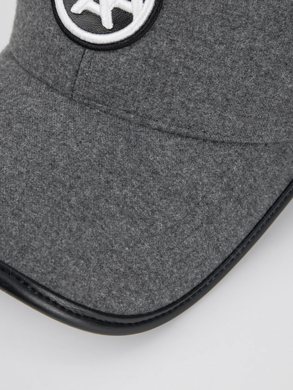 レザーミックスシンボルキャップ