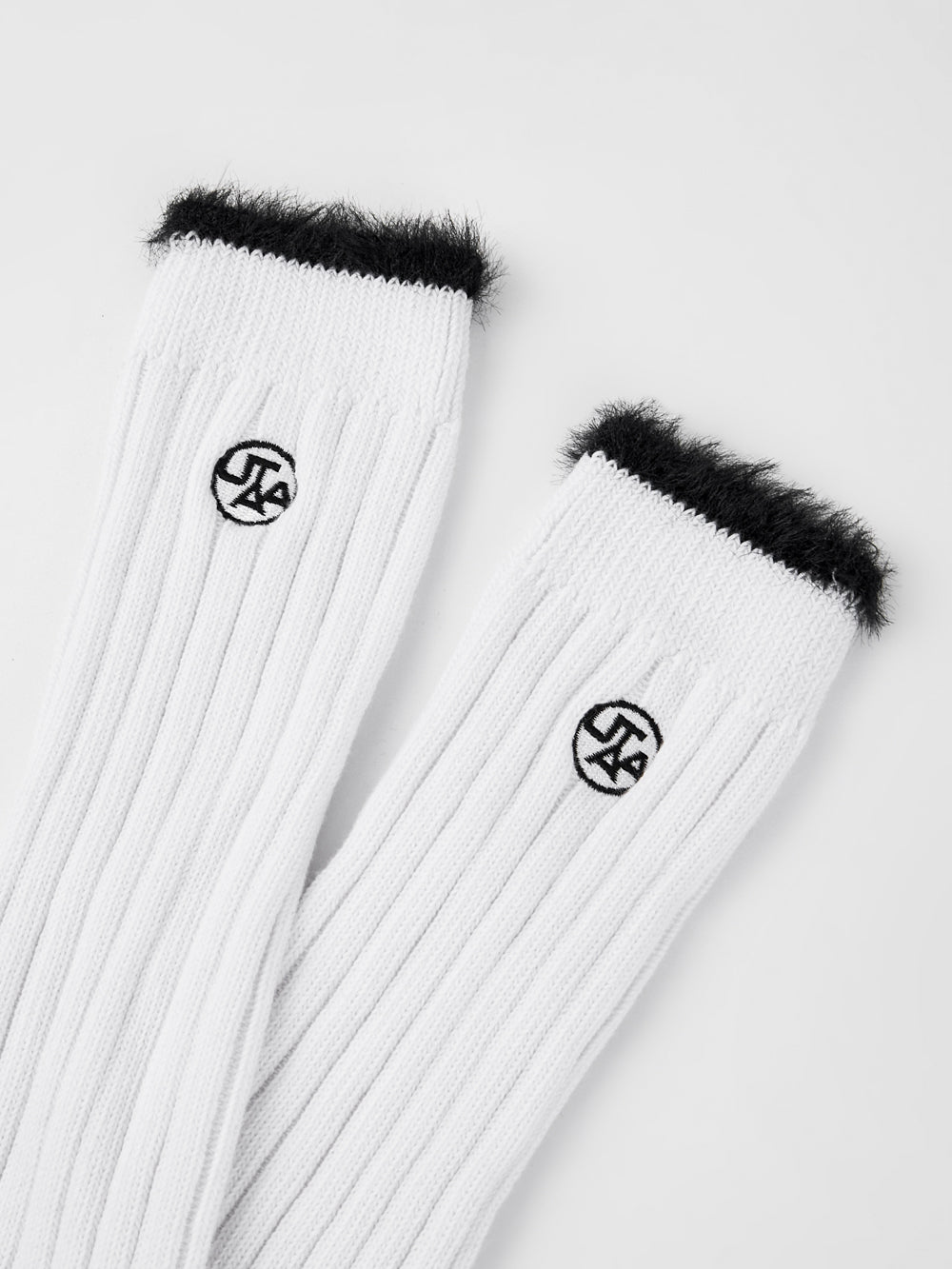 UTAA FeatherファーミックスKneeソックス ホワイト : Women's