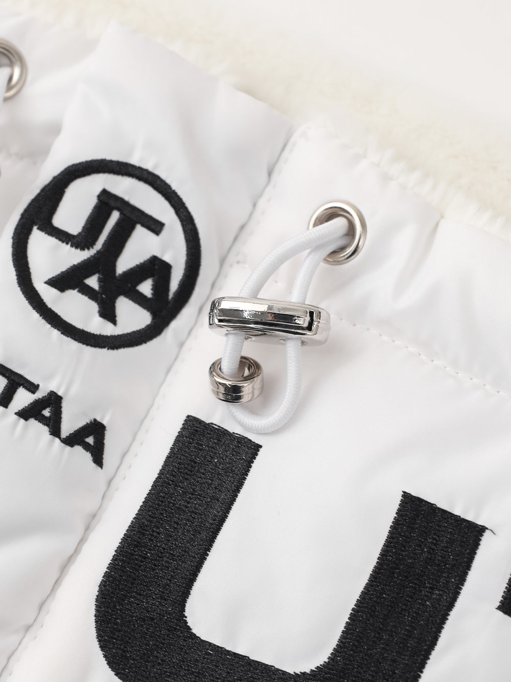 UTAA リングパンサーパディングネックWarmer ホワイト : Women's
