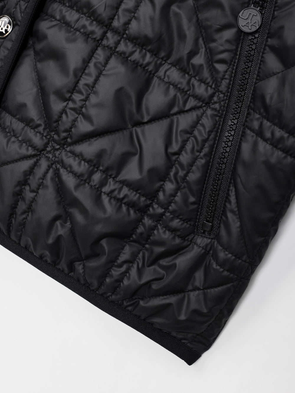 クロスキルティングエンブレムパディングジャンパー