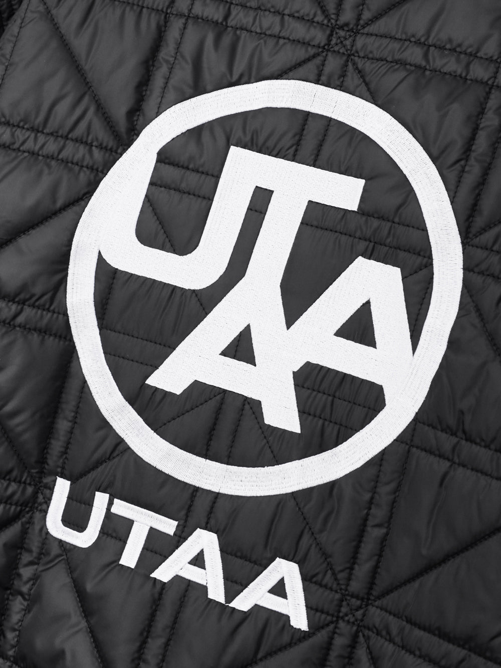 クロスキルティングエンブレムパディングジャンパー