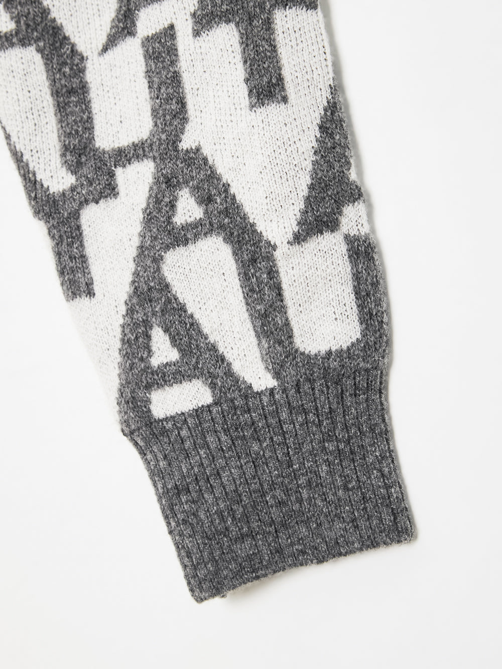 ハーフジップアップ ニット