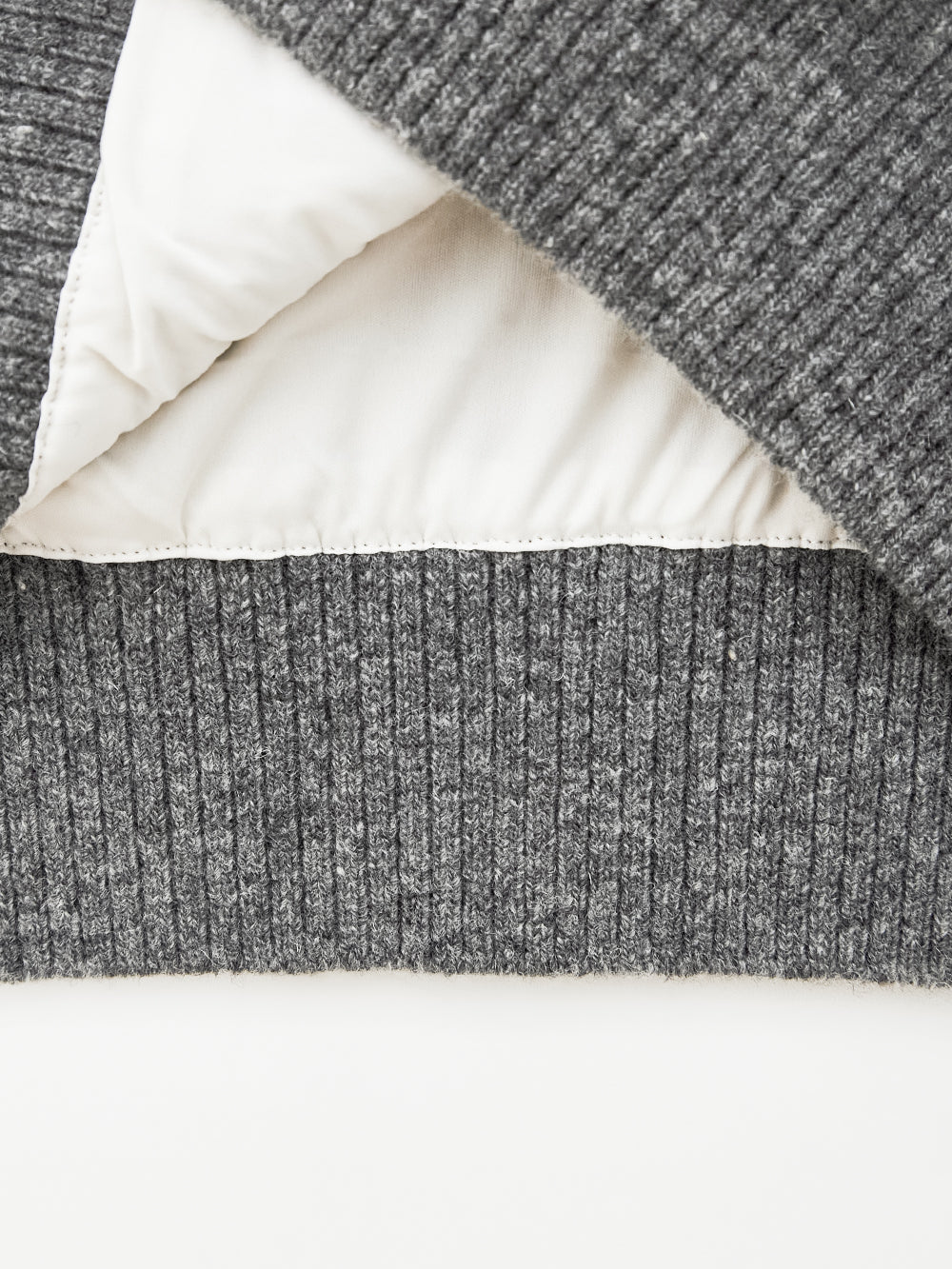 ハーフジップアップ ニット