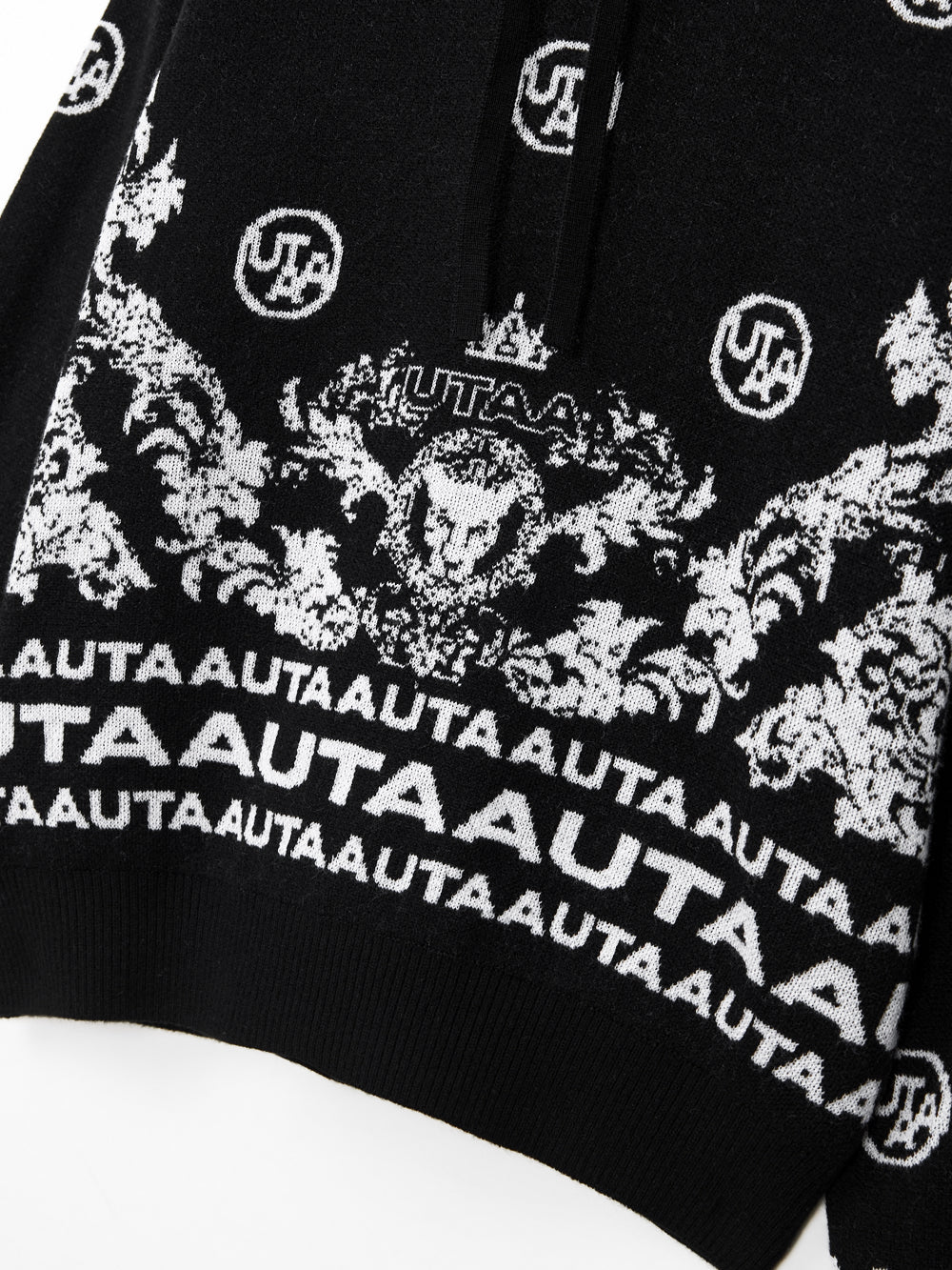 ダスク・ブラン・バロックニットフード