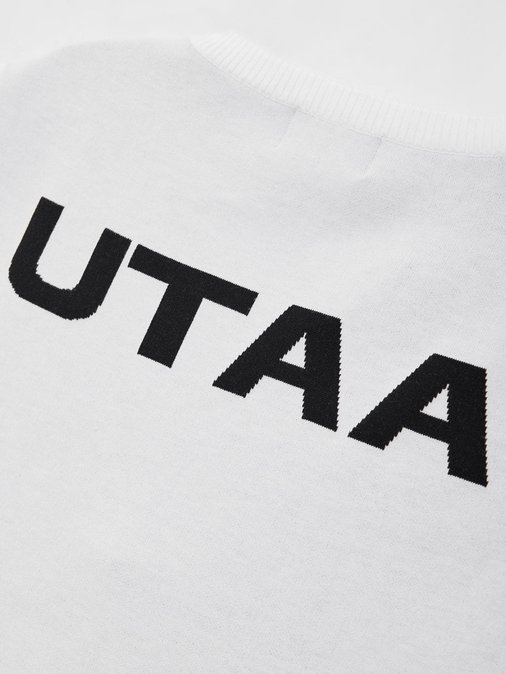 モノスローガンテープVネックニットベスト：メンズ