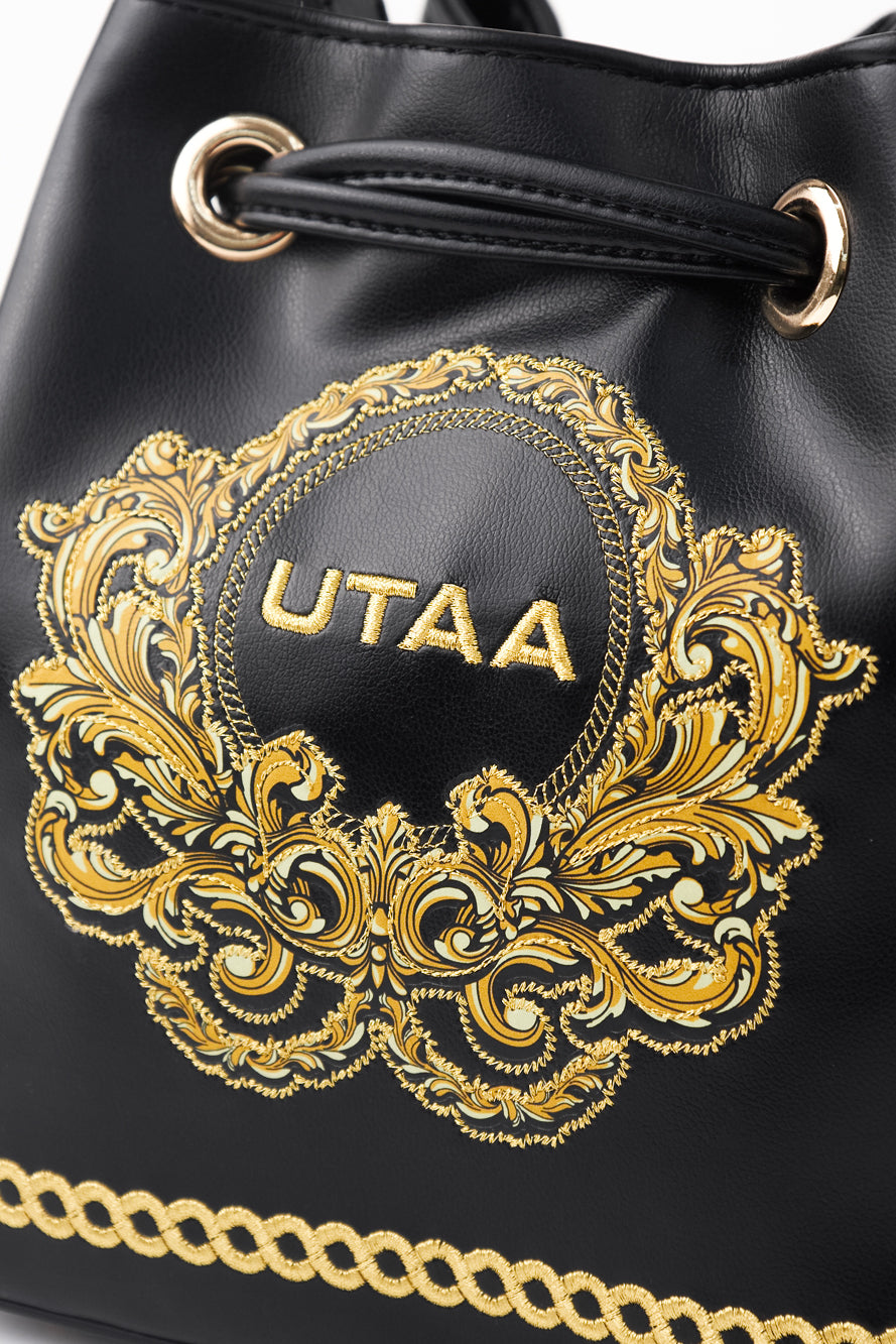 UTAA クレストゴールデンエンブレムバケットバッグ ブラック : Women's
