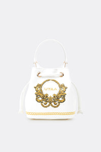 UTAA クレストゴールデンエンブレムバケットバッグ ホワイト : Women's