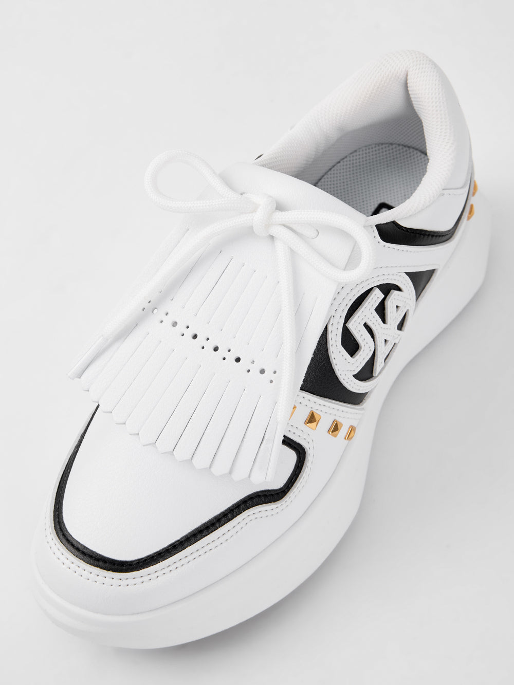 ゴールデンスタッズフラッシュダービー キルティスニーカー : レディース