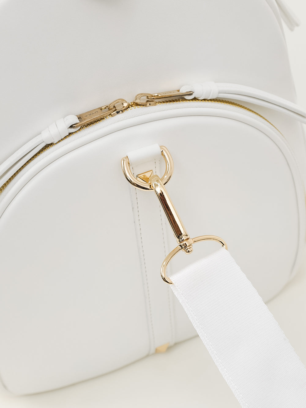 UTAA ゴールデンスタッドフラッシュボストンバッグ : Women's
