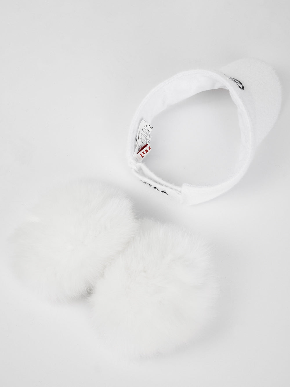 エンブレムフォックスファーリボンバイザー