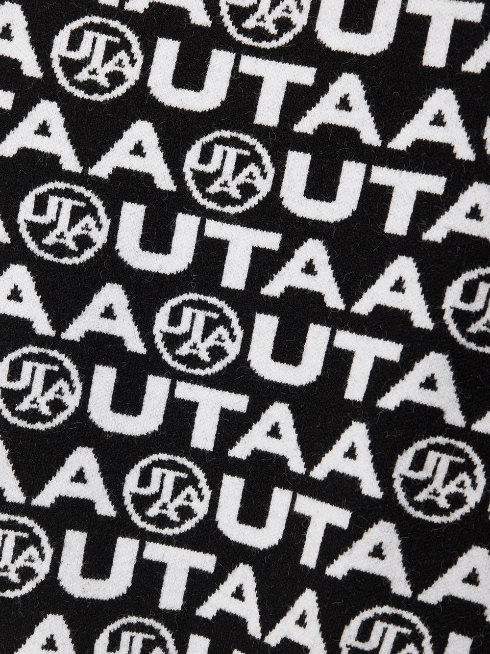 UTAA TypoブロックニットZip-upジャンパー ブラック : Women's