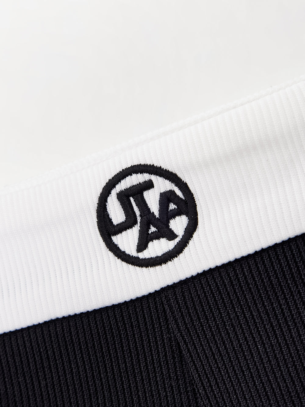 リリー パンチング レース シンボル フレア スカート