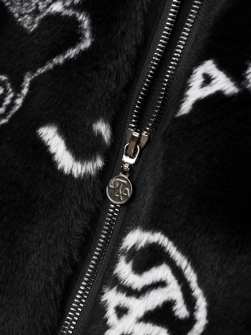 クラウンパンサーミックスドロップファーベスト