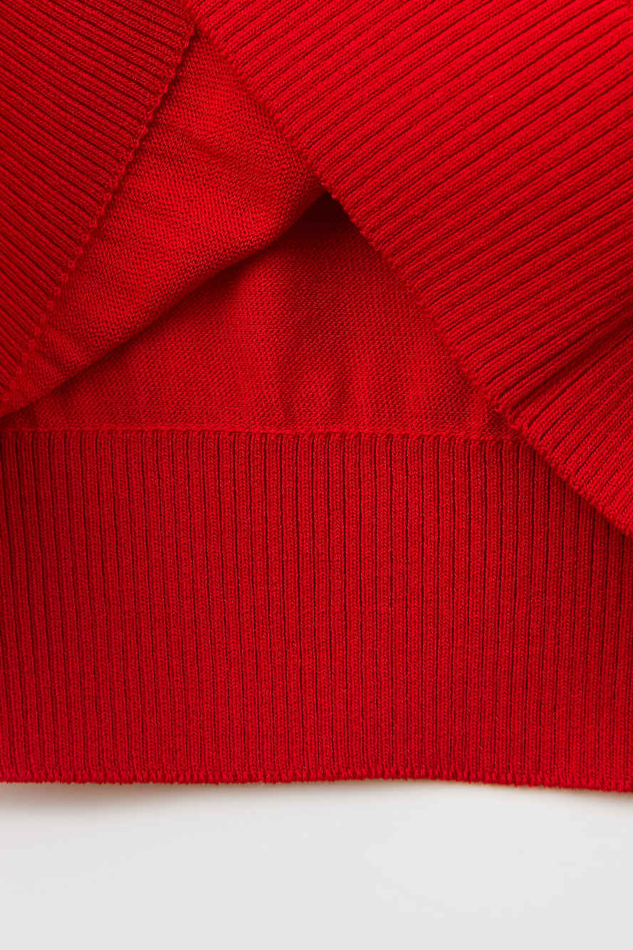 UTAA エンブレムバックオープンワークPKニット レッド : Women's