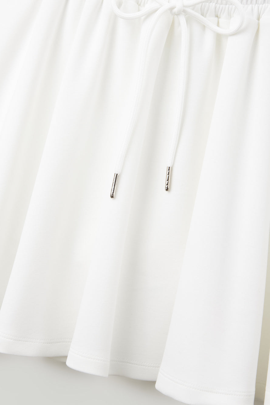 UTAA イーズフィットバンディングフレアスカート ホワイト：レディース