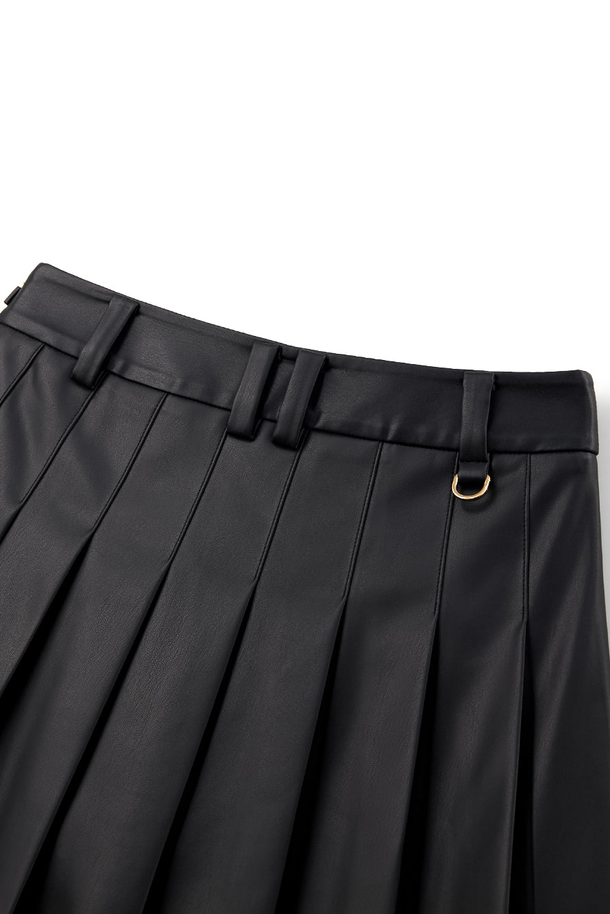 UTAA ベリルクラシカルレザープリーツスカート ブラック : Women's