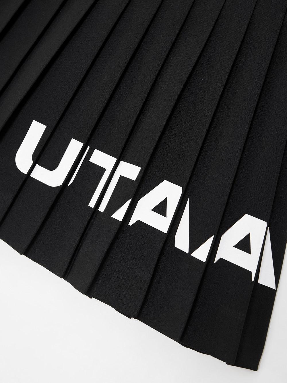 UTAA ニットミックスストレッチロゴプリーツスカート ブラック
