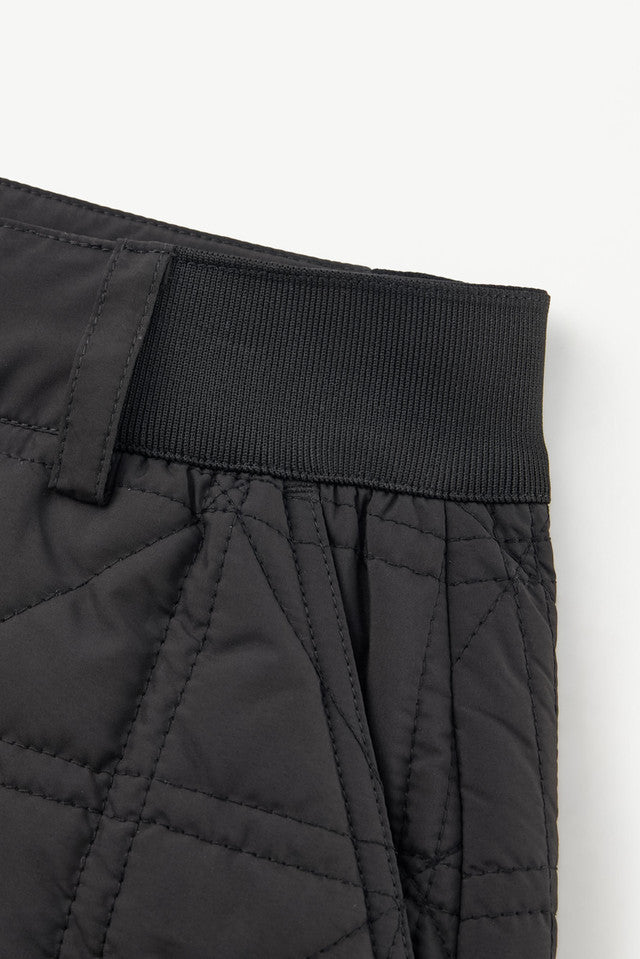UTAA クラウンキルティングパディングショートパンツ ブラック：レディース