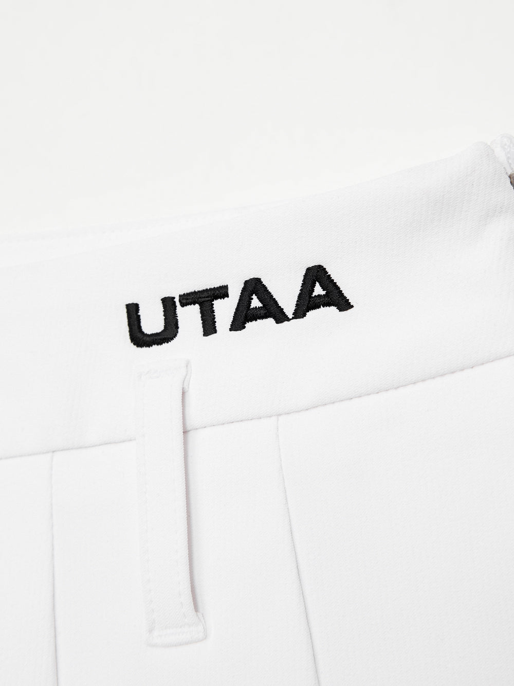 UTAA チャプレットグラフィックプリーツスカート ホワイト